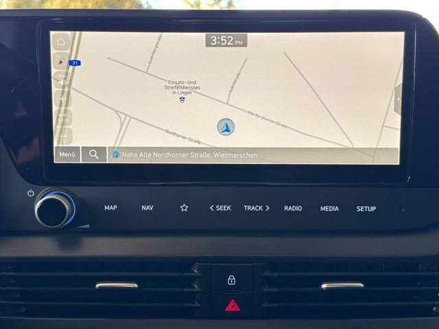 Hyundai BAYON Comfort Plus 1.0 T-GDI 7-DCT AT / Tempomat Kamera Sitz + Lenkradheizung Navi Alu 16'' 