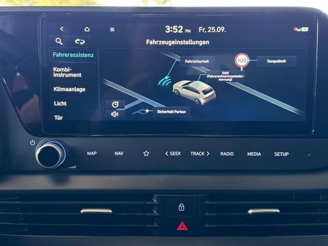 Hyundai BAYON Comfort Plus 1.0 T-GDI 7-DCT AT / Tempomat Kamera Sitz + Lenkradheizung Navi Alu 16'' 