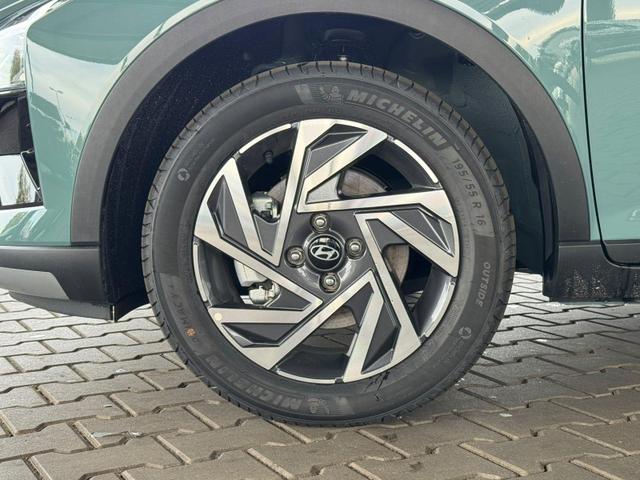 Hyundai BAYON Comfort Plus 1.0 T-GDI 7-DCT AT / Tempomat Kamera PDC vorne + hinten Keyless Lenkrad Sitzheizung LED Alu 16'' 