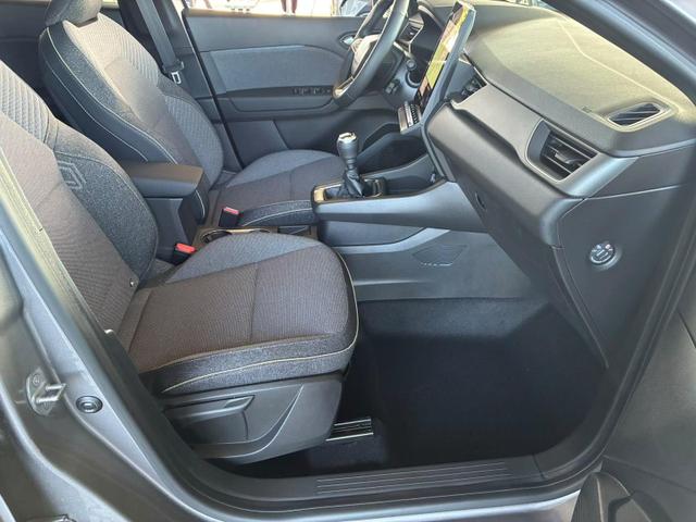 Renault Captur Techno TCe 90 1.0 Turbo 6-MT / Tempomat Kamera PDC vorne + hinten Keyless Sitz Lenkradheizung LED Alu 18'' 