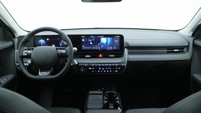 Hyundai IONIQ 5 Comfort Plus 84RWD MY26 / 4x Shz BOSE-Sound ACC Elek-Sitze vorne Elek-Heckkl. Alu 19" 