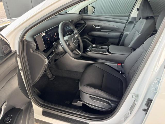 Hyundai TUCSON Comfort 1.6 T-GDI 4WD 7DCT / LED PDC V&H + Kamera Sitz Lenkradheizung Alu 18" 