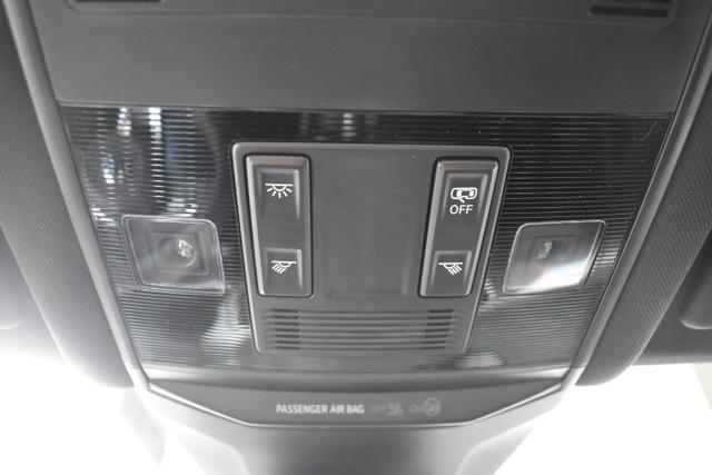 T-Roc 1.5 TSI Sport DSG / Alu 17 Keyless ACC PDC v+h. Kamera LED Klimaautom./ Teilleder 