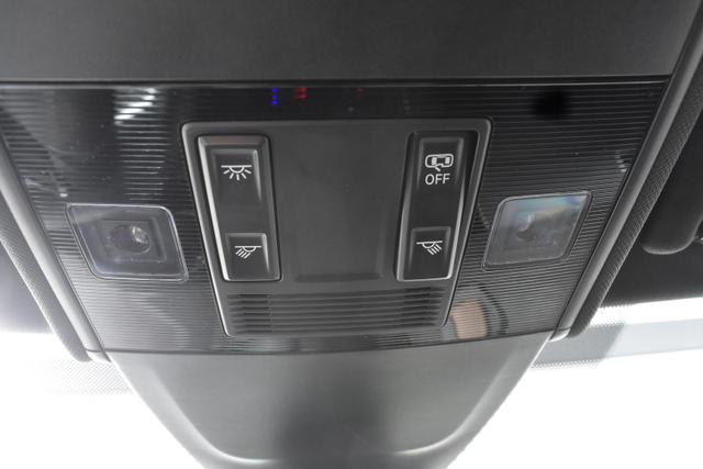  R-Line 1.0 TSI DSG 110 PS / ACC PDC v+h. m. Kamera Klimaautom./Carplay ALU 18/ LED 