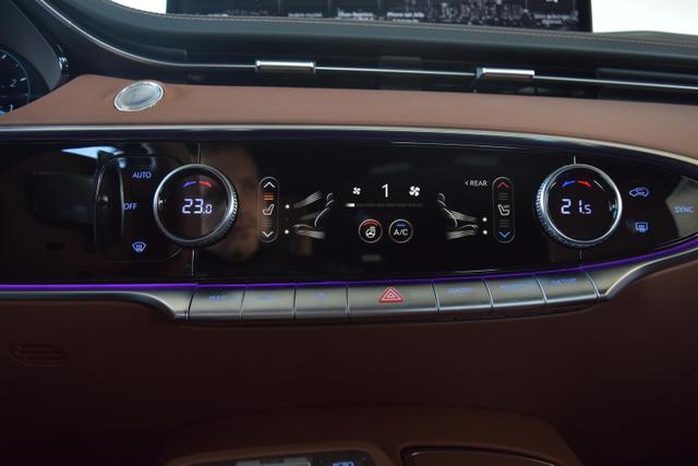 GV70 2.2D AWD Luxury 