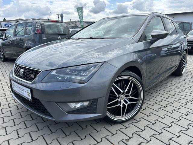 Seat Leon Sportstourer - ST 1.8 TSI FR*START/STOP AUTOMATIK*BLUETOOTH*6 GANG*SITZHEIZUNG*WINTER-PAKET*HECKLEUCHTEN LED*SCHEINWERFER LED*COMFORT-PAKET 2*TAGFAHRLICHT LED*RUßPARTIKELFILTER*ASR*ABS*BREMSASSISTENT*KLIMAAUTOMATIK 2 ZONEN*SPORT-FAHRWERK FR/CUPRA*SPORTSITZE VORNE*