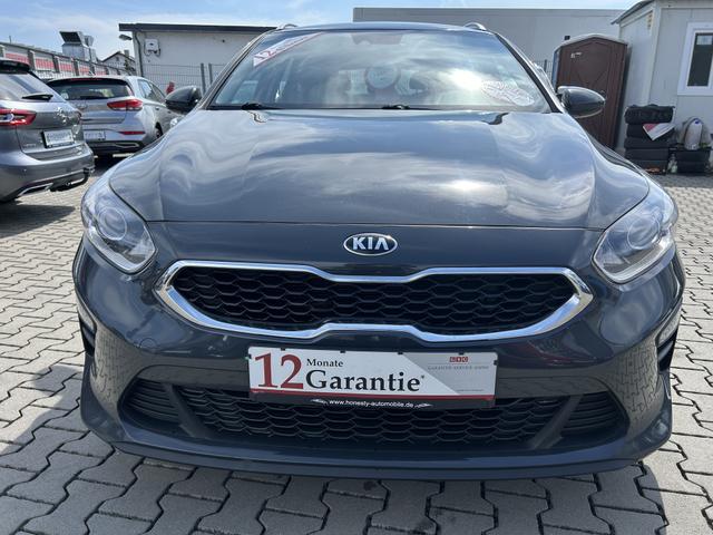 Kia Ceed Sportswagon 1.0 T-GDI Edition 7*RÜCKFAHRKAMERA*GARANTIE*UNFALLFREI*1 HAND**M. AUSWEISBAR*ESP*SPURHALTEASSISTENT*REIFENDRUCKKONTROLLE*LENKRAD BEHEIZBAR*START/STOP AUTOMATIK*PARKSENSOR HINTEN*USB*ABS*KLIMA*APPLE-CAR-PLAY*ANDROID-AUTO*SITZHEIZUNG*LENKRAD BEHEIZBA 