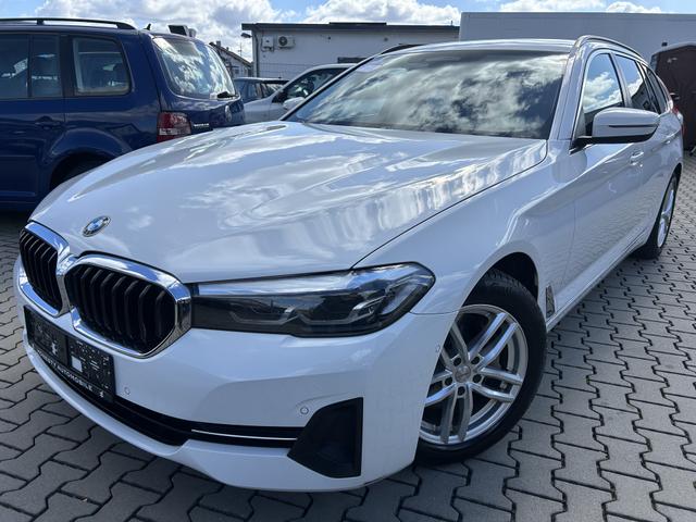 BMW 5er Touring - - 530 d Mild Hybrid xDrive*VOLLAUSSTATTUNG*BUSINESS-PAKET*PARKBREMSE ELEKR*APPLE-CAR-PLAY*ANDROID-AUTO*AUTOMATIK*GARANTIE*8XREIFEN*MULTIFUNKTIONSLENKRAD*AUTO-HOLD*NAVIGATION*R&Uuml;CKFAHRKAMERA*SITZHEIZUNG*ALLRAD*DAT SCHWACKE*UNFALLFREI*ABS*DTC*DSC*