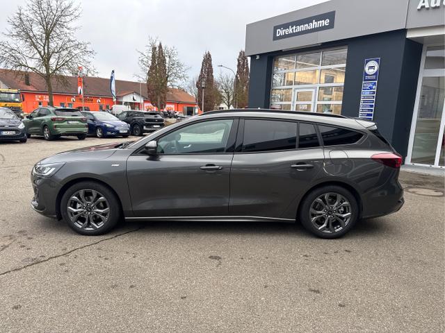 Ford / Focus Turnier / Grau / / / Focus ST-Line X 1.0 EcoBoost Mild-Hybrid S/S (EURO