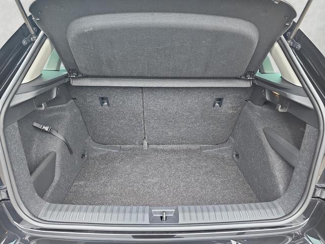 Skoda Kamiq - Ambition 1.0 TSI / AndroidAutoAppleCarP...