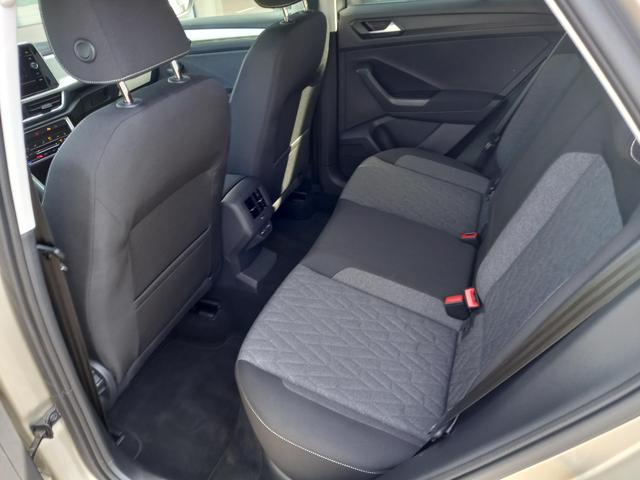 Volkswagen T-Roc Move 1.0 TSI 81 kW 
