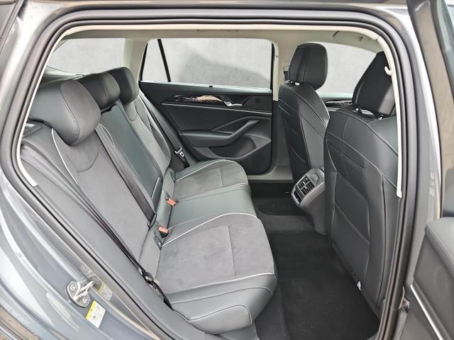 Volkswagen Passat Variant 2.0 TDI 110 kW Elegance DSG IQ... 