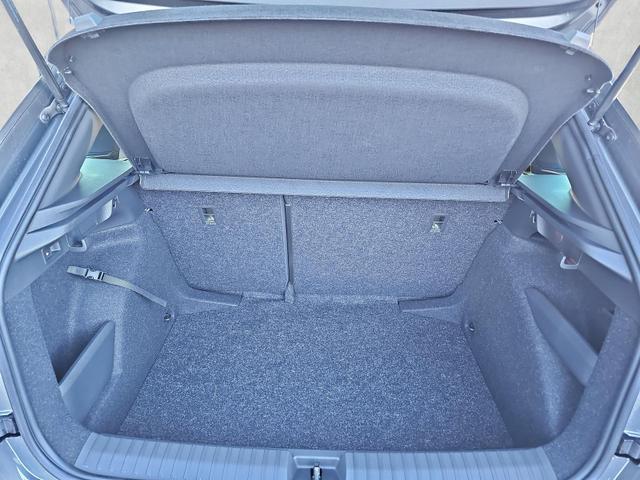 Skoda Kamiq - Selection 1.0 TSI DSG Dynamic Kessy AHK...