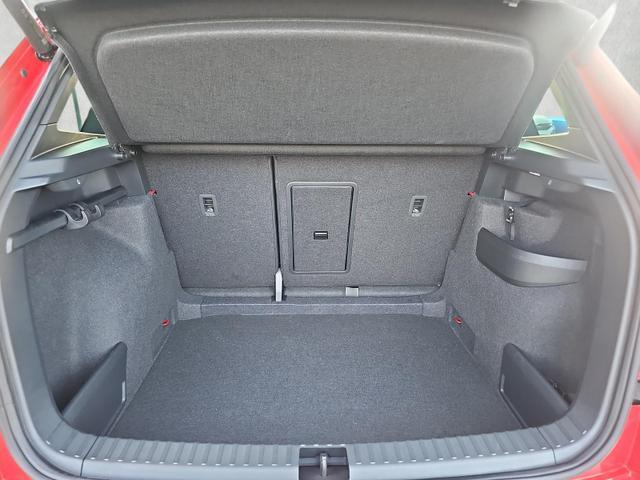 Skoda Karoq - Sportline 1.5 TSI DSG 360Grad AHK schwe...