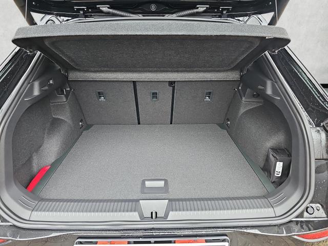 Volkswagen T-Roc - 1.5 eTSI 110 kW R-Line DSG ACC AHK Keyl...
