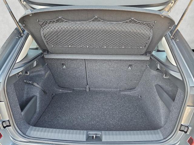 Skoda Kamiq - Selection 1.5 TSI DSG R&uuml;ckfahrkamera AH...