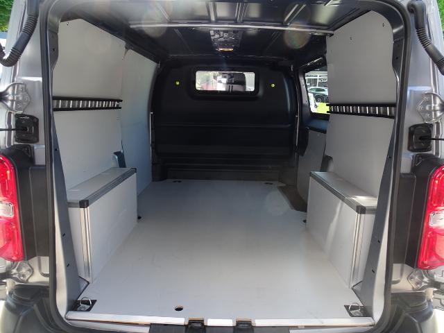 Jumpy Kastenwagen 2.0 BlueHDi 120 FAP Driver M AT-MOTOR 