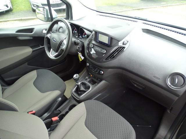 Ford Tourneo Courier 1.5 TDCi Titanium 