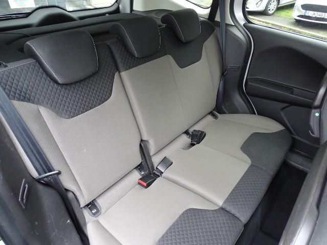 Ford Tourneo Courier 1.5 TDCi Titanium 