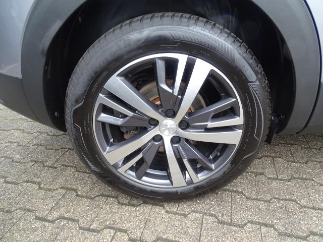 Peugeot 3008 1.2 PureTech 130 Allure Pack Automatik 