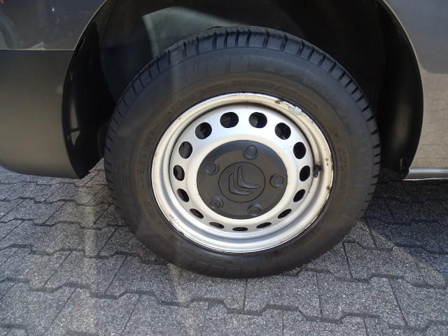 Jumpy Kastenwagen 2.0 BlueHDi 145 Club M-L2H1 EAT8 