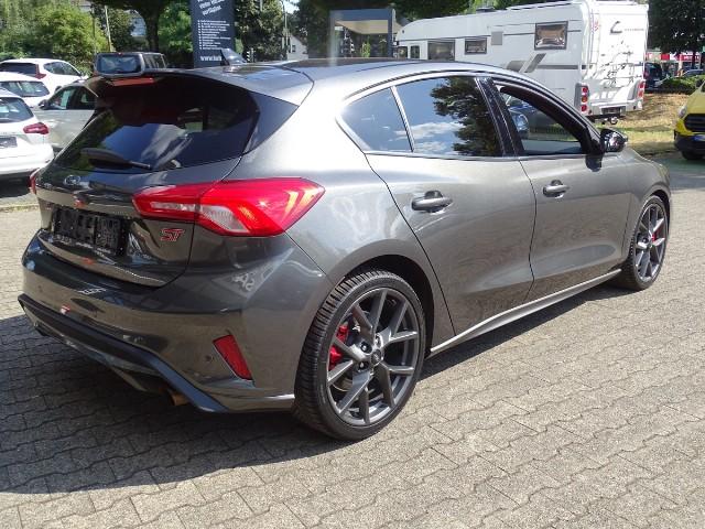 Focus ST 2.3 EcoBoost Automatik 