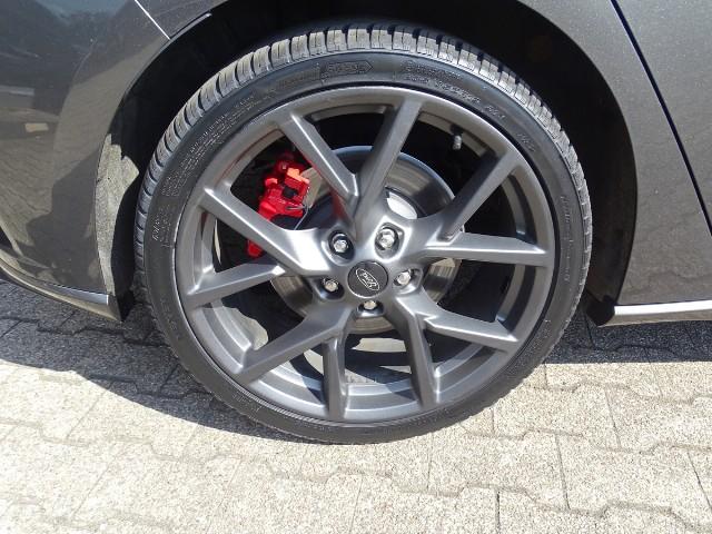 Focus ST 2.3 EcoBoost Automatik 