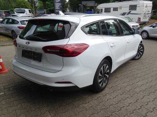 Ford Focus Turnier 1.5 EcoBlue Titanium Automatik 