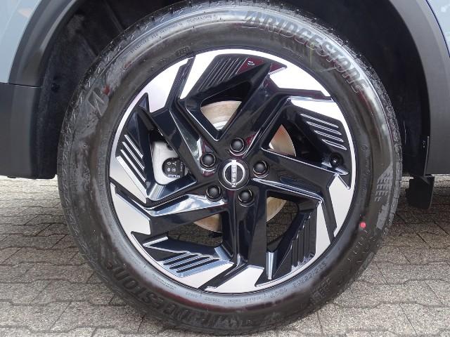 Qashqai 1.3 MHEV X-Tronic N-Connecta Winterpaket Glasdach 