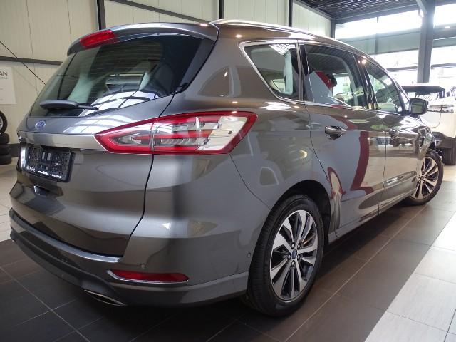 S-MAX 2.0 EcoBlue Titanium Automatik 