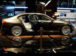 BMW 7er, Beispiel-Fotos beliebig bestell- und wunschgemäß konfigurierbarer Modelle. 