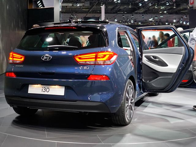 Hyundai i30 - 1.5 Pure