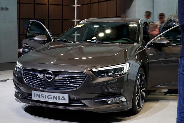 Opel Insignia Sports Tourer - 2.0 Turbo 147kW Ultimate Auto ST