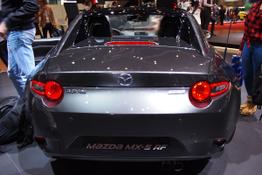 Mazda MX-5 RF, Bilder sind beliebige Beispiele aus der frei konfigurierbaren Modellreihe. Durch kurzen Hinweis per Mail erhalten Sie von uns Original-Abbildungen.