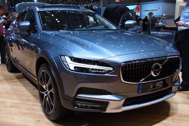 Volvo V90 Cross Country