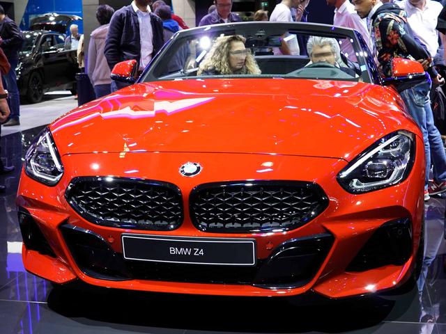 BMW Z4 M40i A Benzin | EU-Neuwagen, Reimport bis zu 35% günstiger
