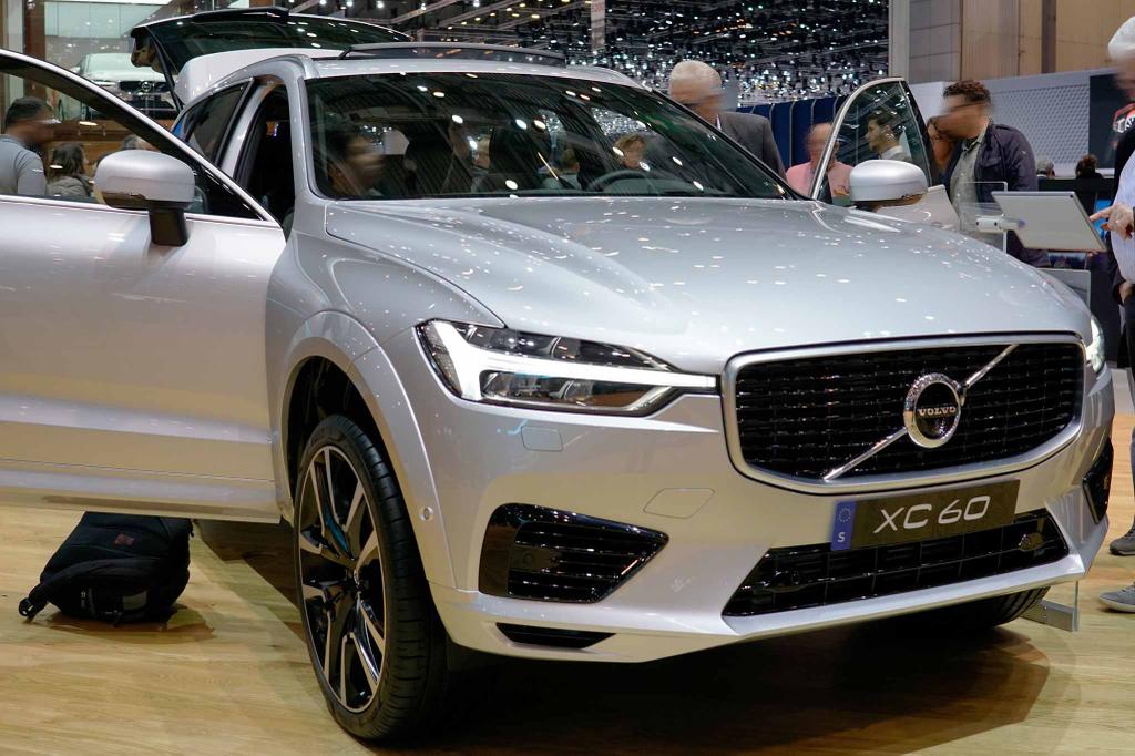 Volvo XC60 Recharge Inscription T6 Plug-in Hybrid 340PS/251kW Aut. 8