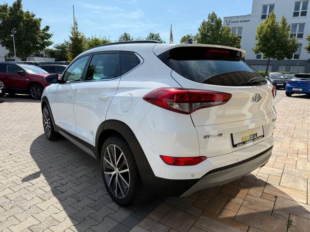 Hyundai TUCSON 1.6 Passion + 4WD 