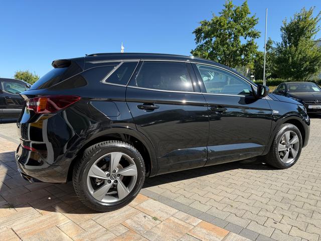 Opel Grandland 1.2 Turbo GS Line 