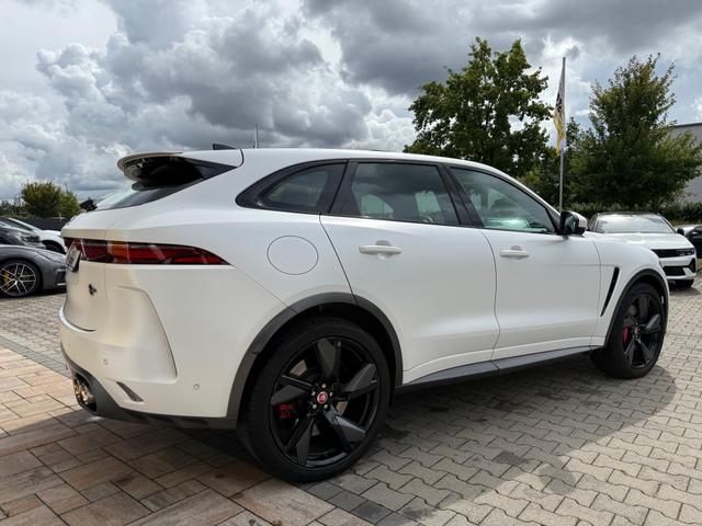 Jaguar F-Pace P550 SVR AWD 