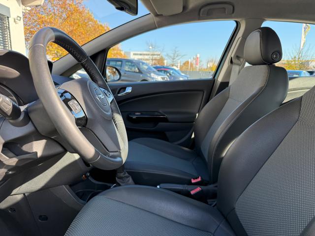 Opel Corsa D 1.4 Innovation 
