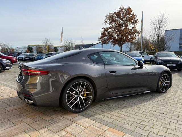 Maserati Granturismo 3.0 V6 Trofeo AWD 