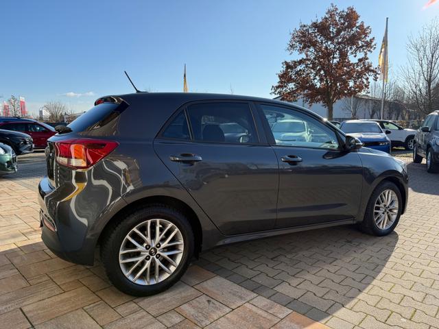 Kia Rio 1.2 Dream Team 
