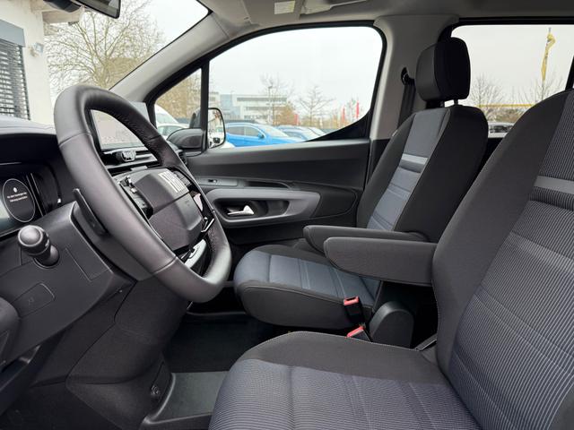 Fiat Dobl&ograve; Maxi 1.5 D Automatik *7-Sitzer, Navi, LED 