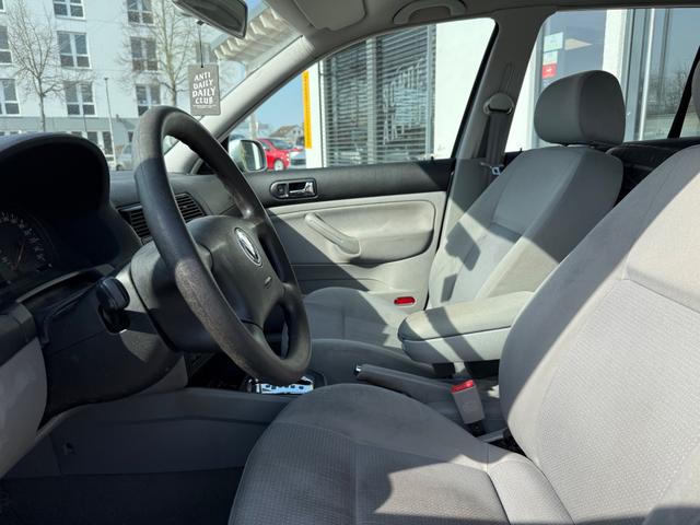 Volkswagen Golf 1.6 Special 