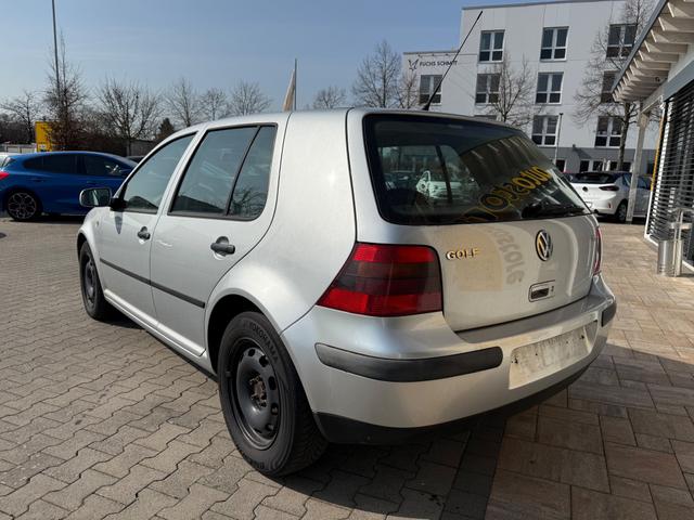 Volkswagen Golf 1.6 Special 