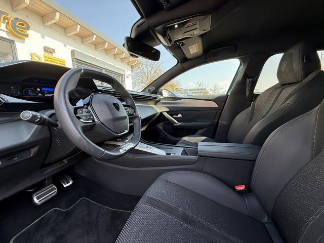 Peugeot 408 Hybrid 225 GT 