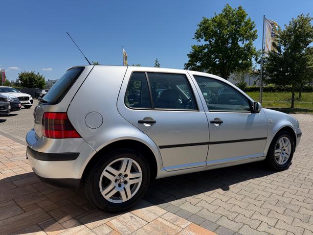 Volkswagen Golf 1.6 Special 