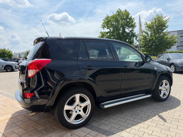 Toyota RAV4 2.2 D-CAT Executive 