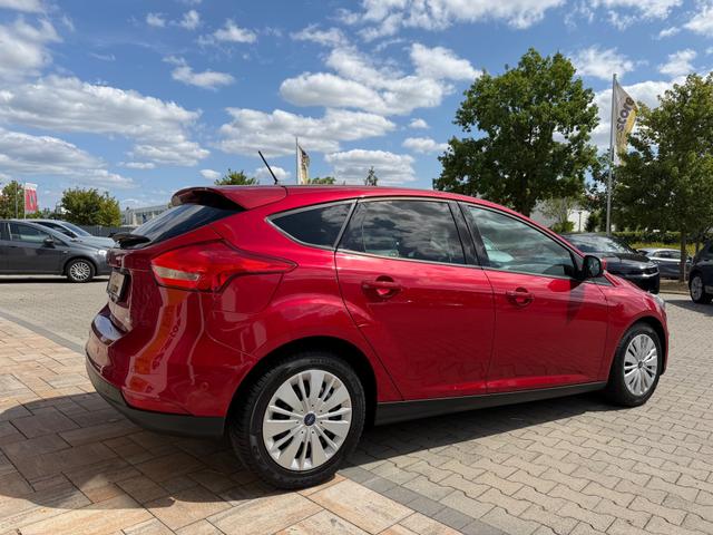 Ford Focus Lim. Business 